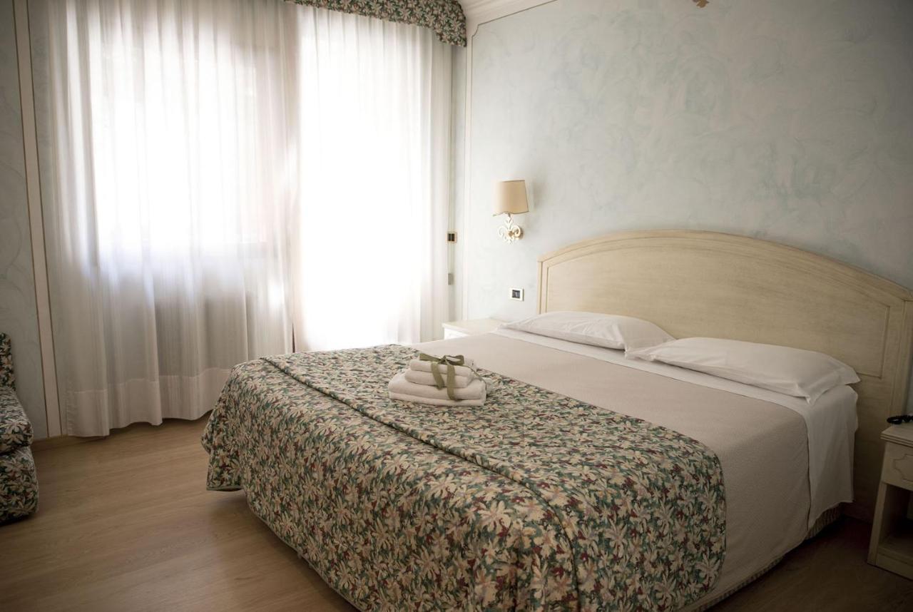 Comano Cattoni Holiday Ponte delle Arche Ngoại thất bức ảnh