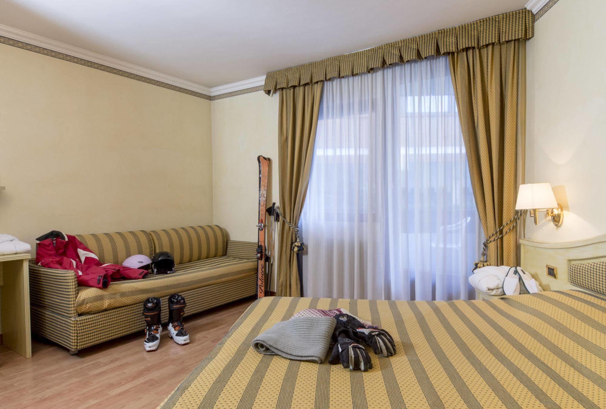 Comano Cattoni Holiday Ponte delle Arche Ngoại thất bức ảnh